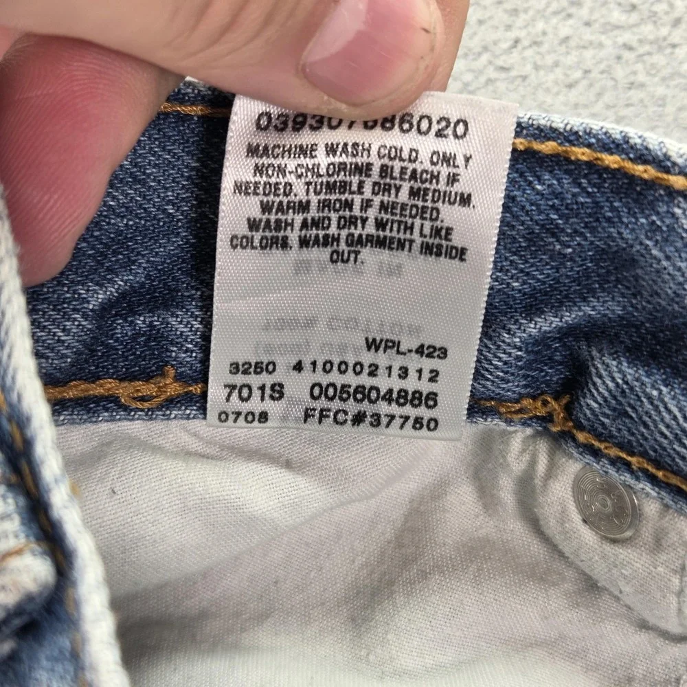Levis‎ 560 Jeans Mens Medium Wash Blue Denim Relaxed Tapered Zip Fly Fits 30x28